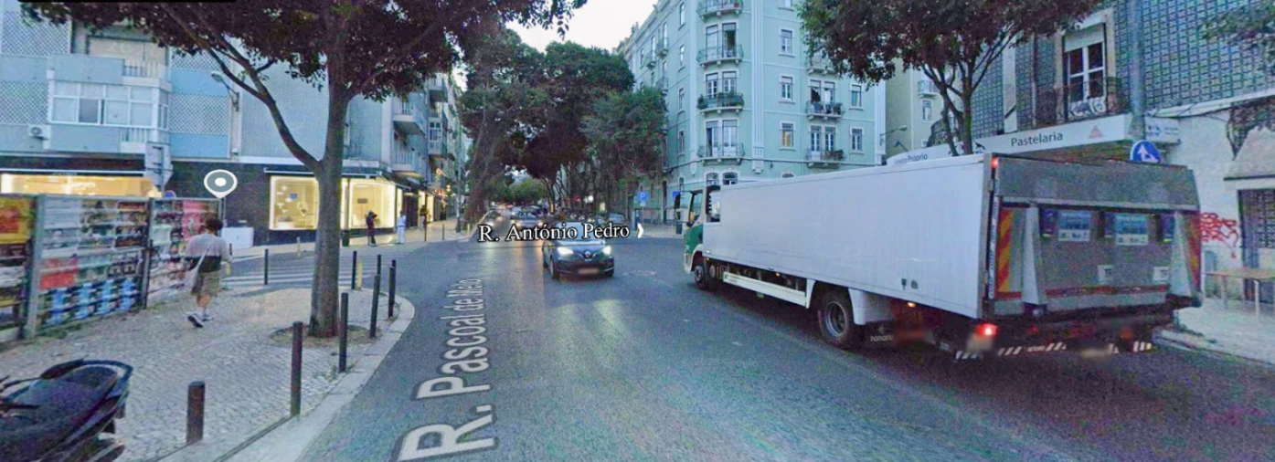 Loja para Arrendamento em Arroios Foto 2