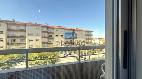 Apartamento T3 para Venda em Fânzeres e São Pedro da Cova