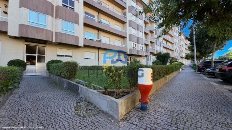 Apartamento T3 para Venda em Fânzeres e São Pedro da Cova