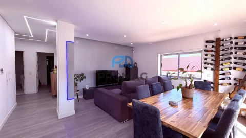 Apartamento T3 para Venda em Fânzeres e São Pedro da Cova
