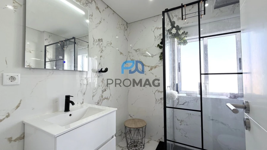Apartamento T3 para Venda em Fânzeres e São Pedro da Cova Foto 32