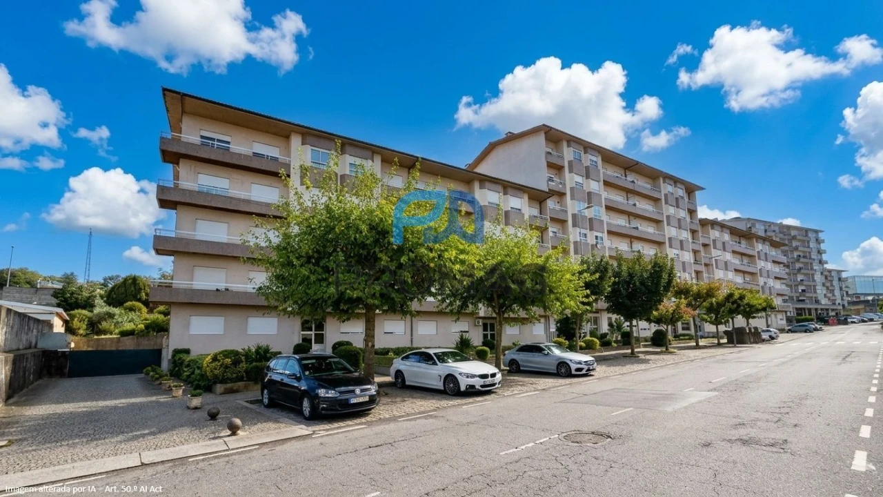 Apartamento T3 para Venda em Fânzeres e São Pedro da Cova Foto 2