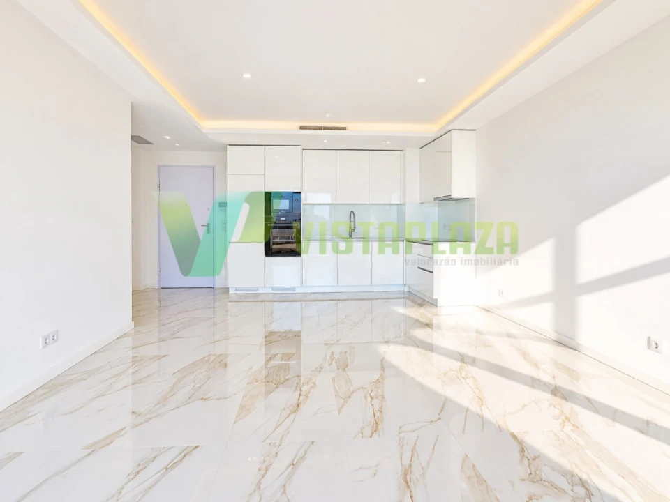 Apartamento T2 para Venda em Portimão Foto 3