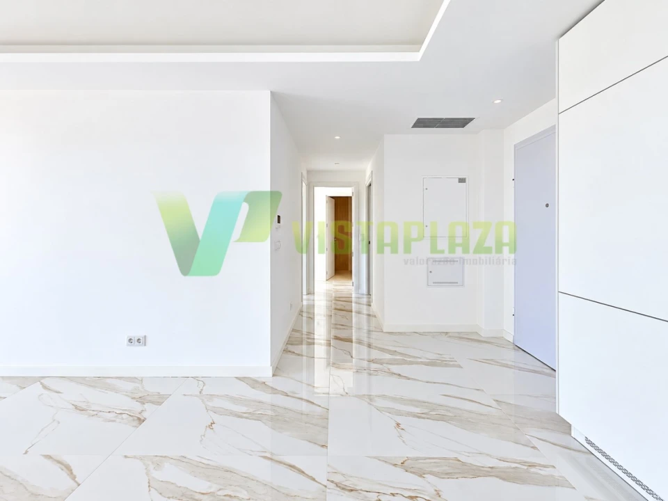 Apartamento T2 para Venda em Portimão Foto 7