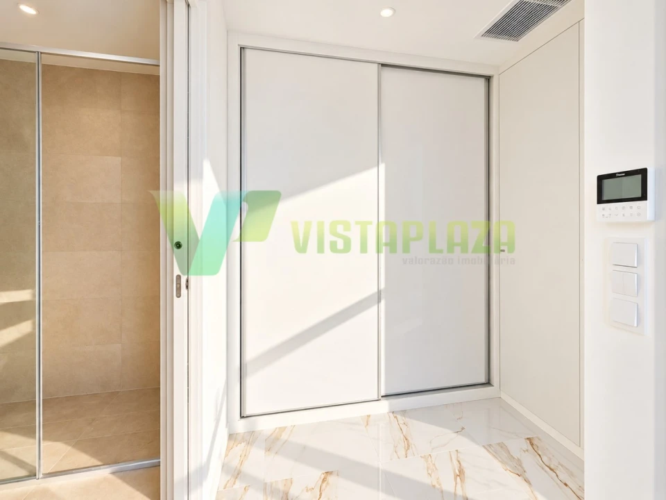 Apartamento T2 para Venda em Portimão Foto 11