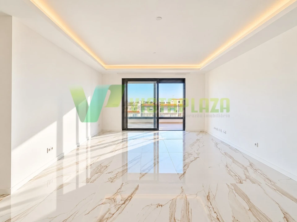 Apartamento T3 para Venda em Portimão Foto 3