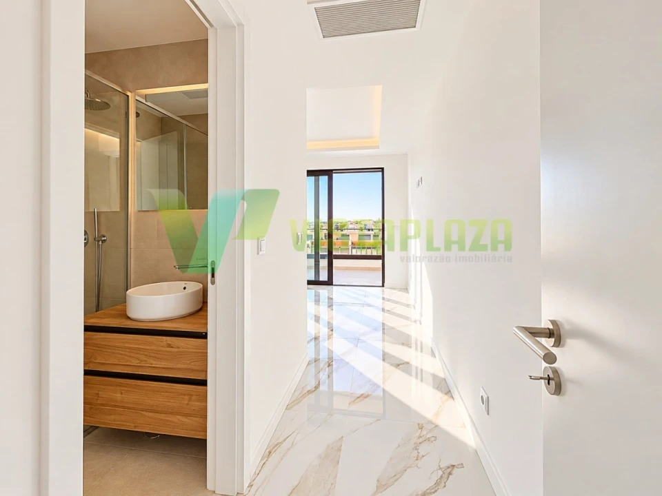 Apartamento T3 para Venda em Portimão Foto 17