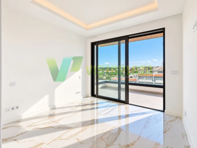 Apartamento T3 para Venda em Portimão Foto 12