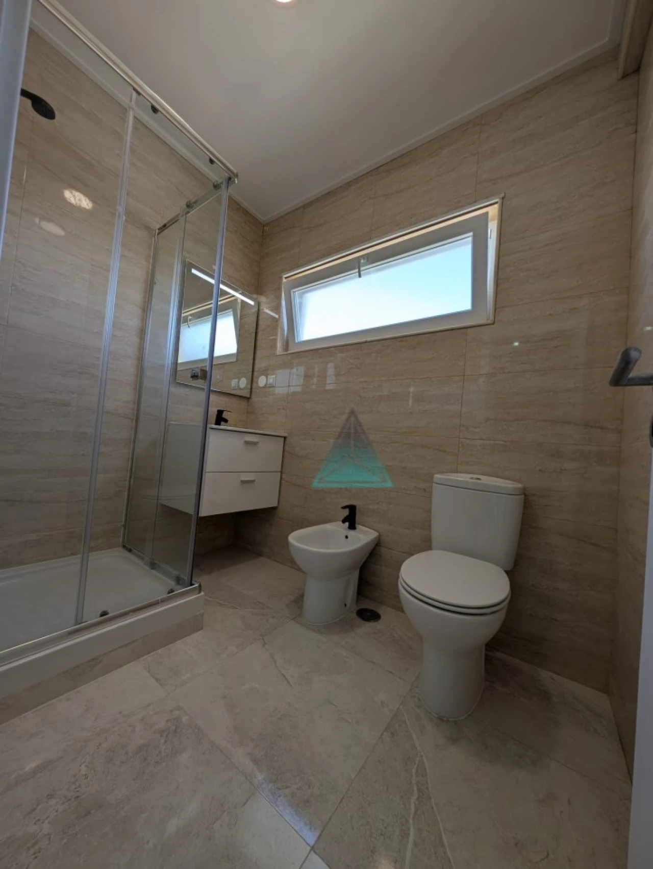 Apartamento T3 para Venda em Agualva e Mira-Sintra Foto 5