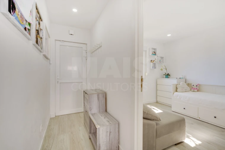 Moradia T2 para Venda em Queluz e Belas Foto 3