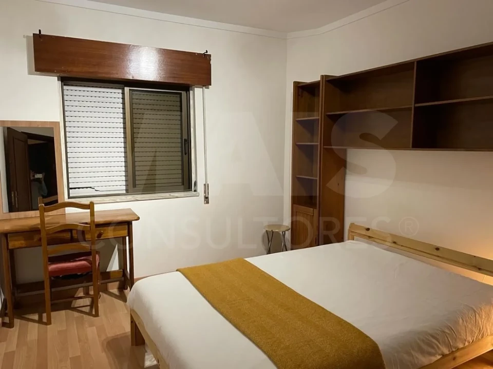 Apartamento T2 para Arrendamento em Algueirão-Mem Martins Foto 5