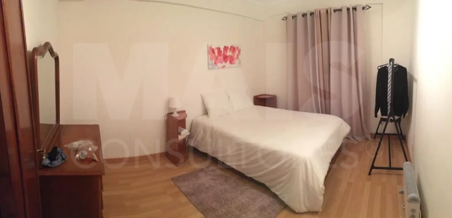 Apartamento T2 para Arrendamento em Algueirão-Mem Martins Foto 8