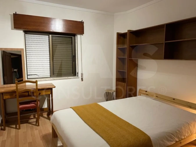 Apartamento T2 para Arrendamento em Algueirão-Mem Martins Foto 5