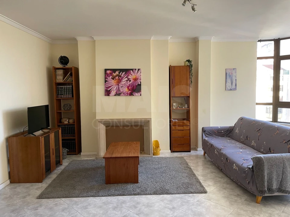 Apartamento T2 para Arrendamento em Algueirão-Mem Martins Foto 1