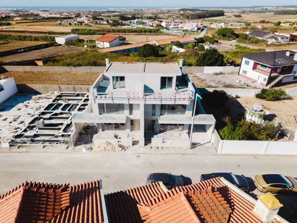 Moradia T3 para Venda em Atouguia da Baleia Foto 1