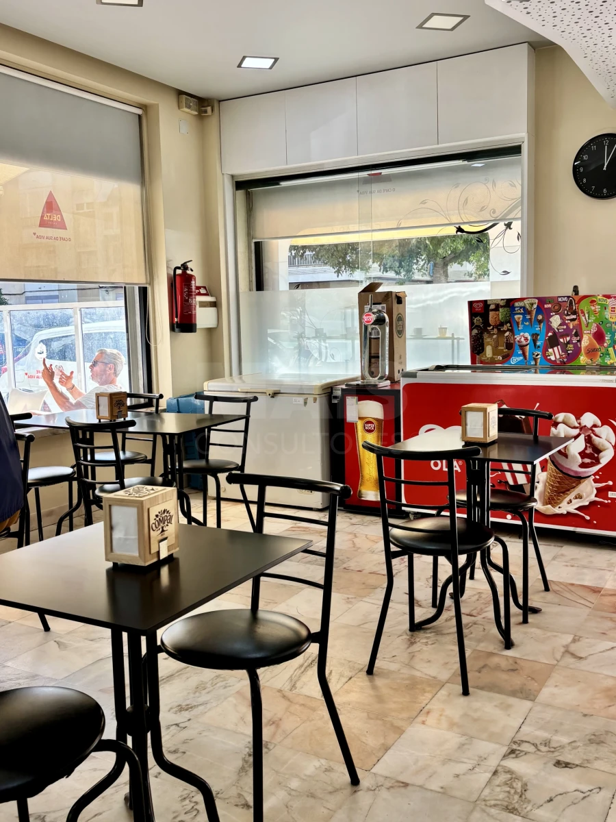 Loja para Venda em Santa Iria de Azoia, São João da Talha e Bobadela Foto 10