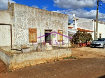 Moradia T2 para Venda em Querença, Tôr e Benafim