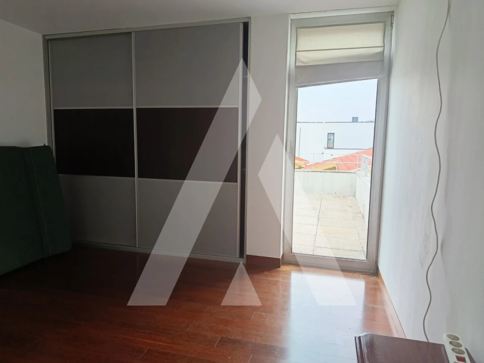 Moradia T3 para Venda em Sanguinheira Foto 36