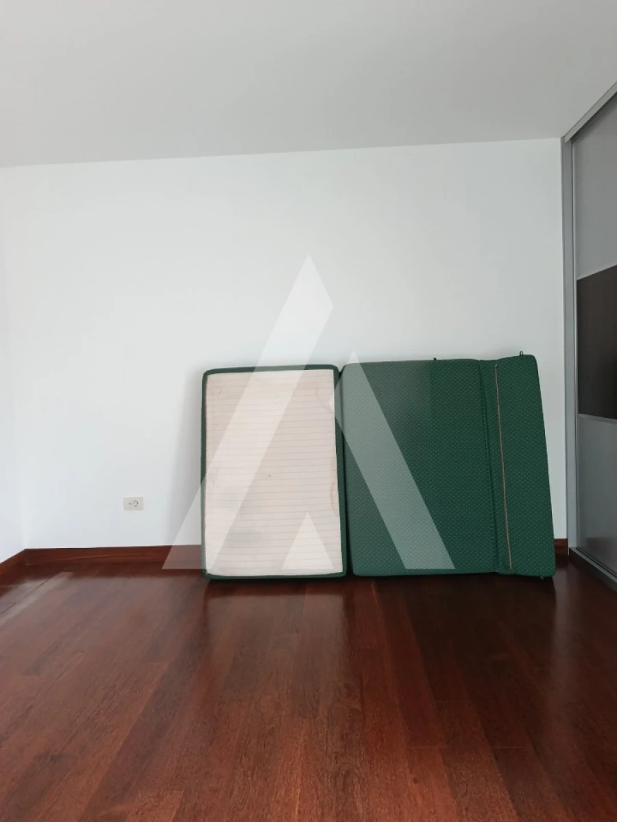 Moradia T3 para Venda em Sanguinheira Foto 46