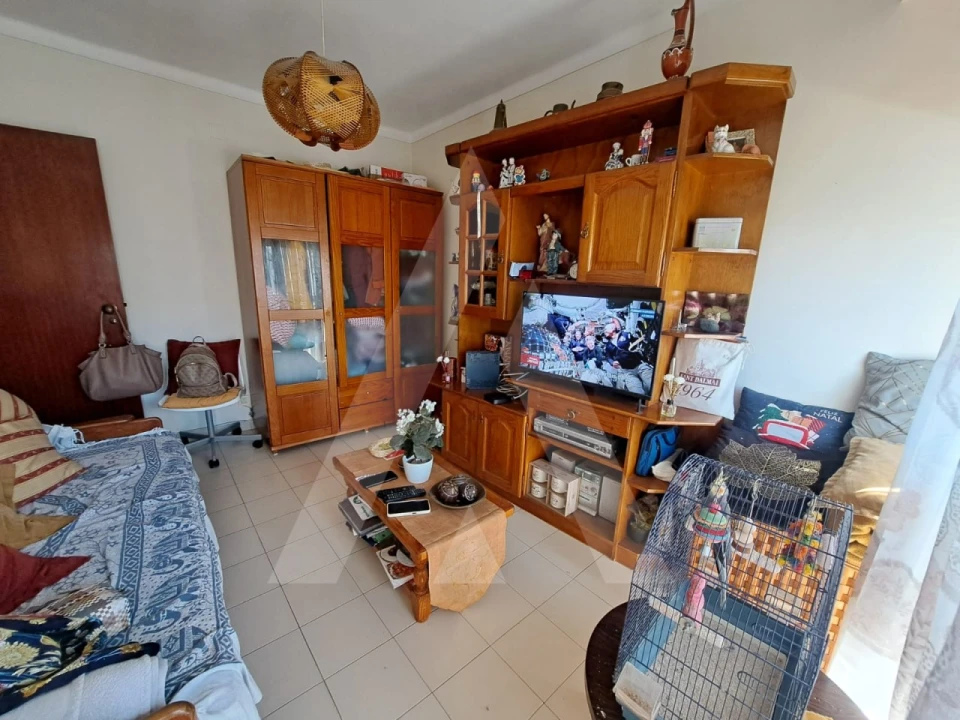 Apartamento T1 para Venda em Quarteira Foto 3