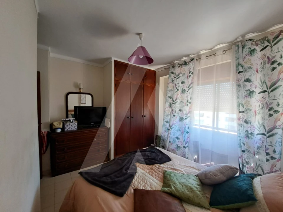 Apartamento T1 para Venda em Quarteira Foto 4