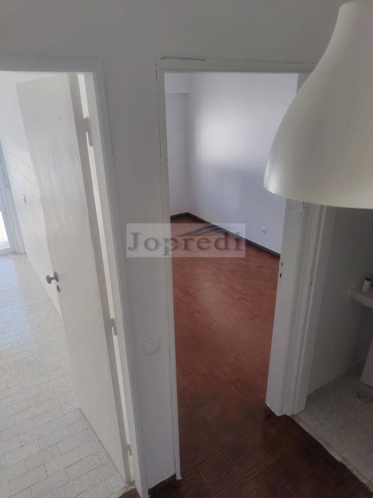 Apartamento T1 para Arrendamento em Algés, Linda-A-Velha e Cruz Quebrada-Dafundo Foto 6