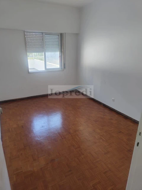Apartamento T1 para Arrendamento em Algés, Linda-A-Velha e Cruz Quebrada-Dafundo