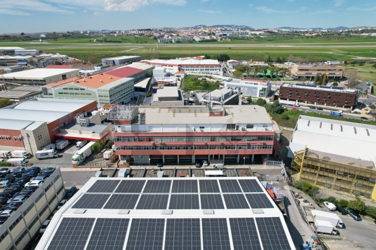 Armazém para Arrendamento em Sacavém e Prior Velho Foto 4