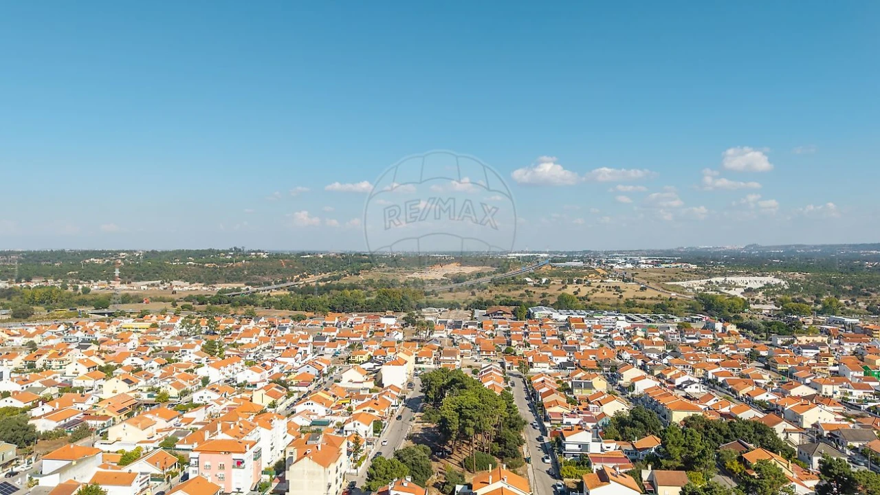 Moradia T3 para Venda em Quinta do Conde Foto 26