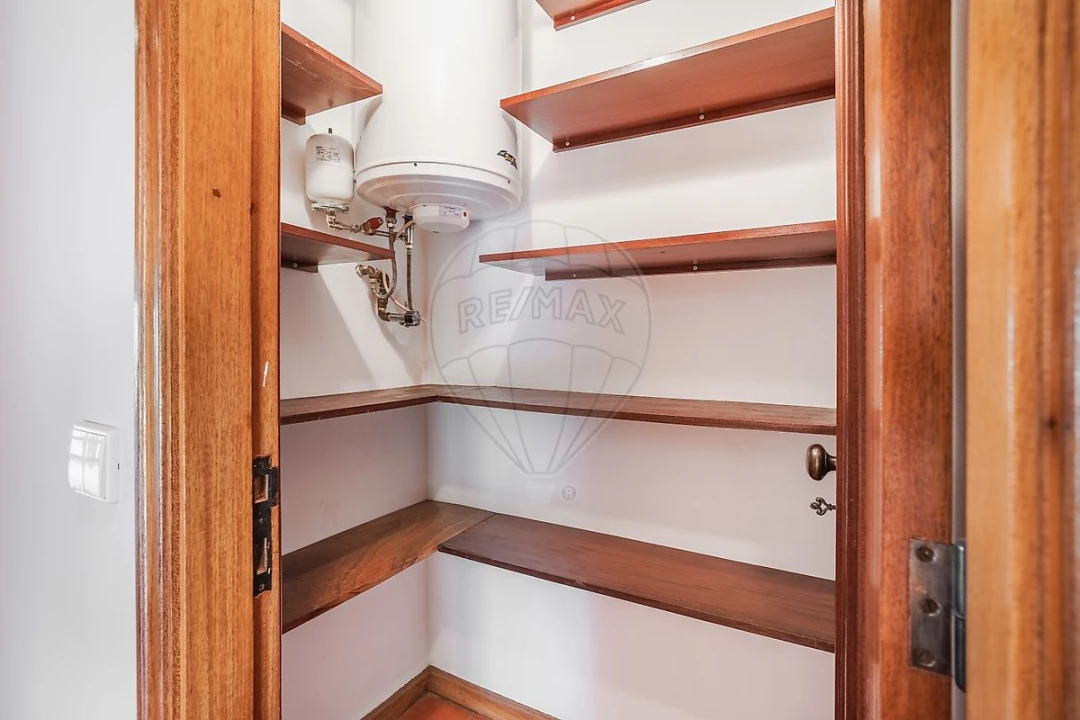 Apartamento T3 para Venda em Mafamude e Vilar do Paraíso Foto 9