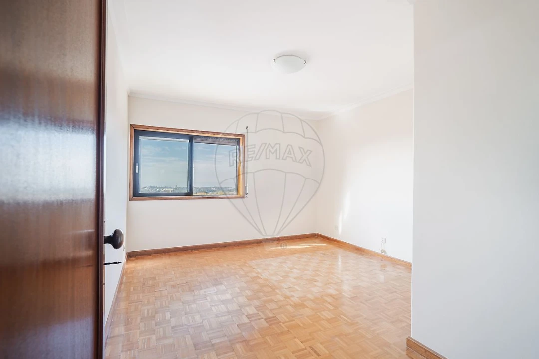 Apartamento T3 para Venda em Mafamude e Vilar do Paraíso Foto 14