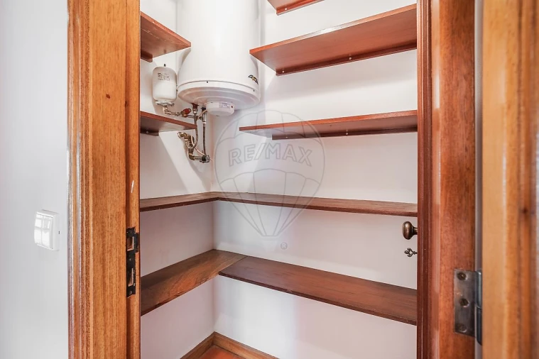 Apartamento T3 para Venda em Mafamude e Vilar do Paraíso Foto 9