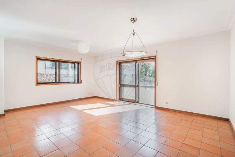 Apartamento T3 para Venda em Mafamude e Vilar do Paraíso Foto 3