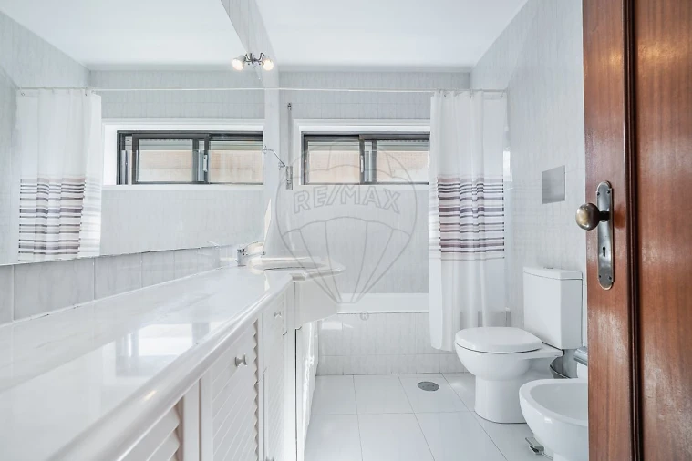 Apartamento T3 para Venda em Mafamude e Vilar do Paraíso Foto 16
