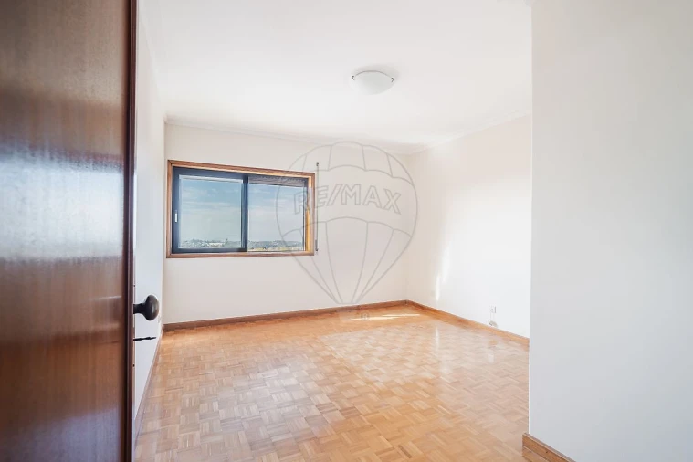 Apartamento T3 para Venda em Mafamude e Vilar do Paraíso Foto 14