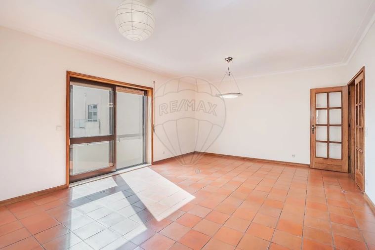 Apartamento T3 para Venda em Mafamude e Vilar do Paraíso Foto 4