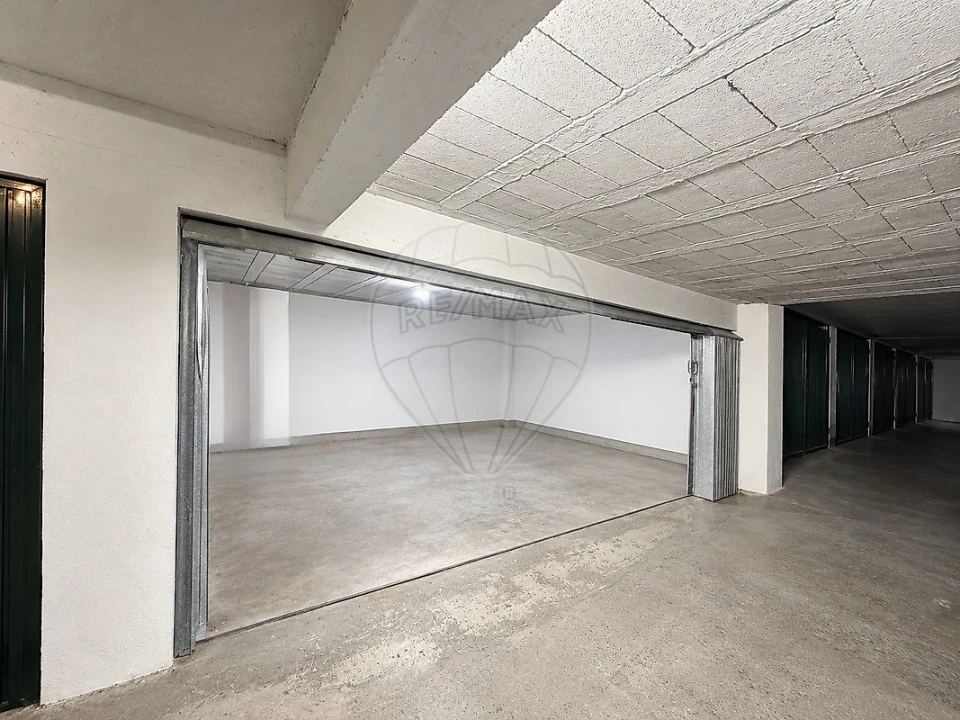 Apartamento T4 para Venda em Santa Marinha e São Pedro da Afurada Foto 28