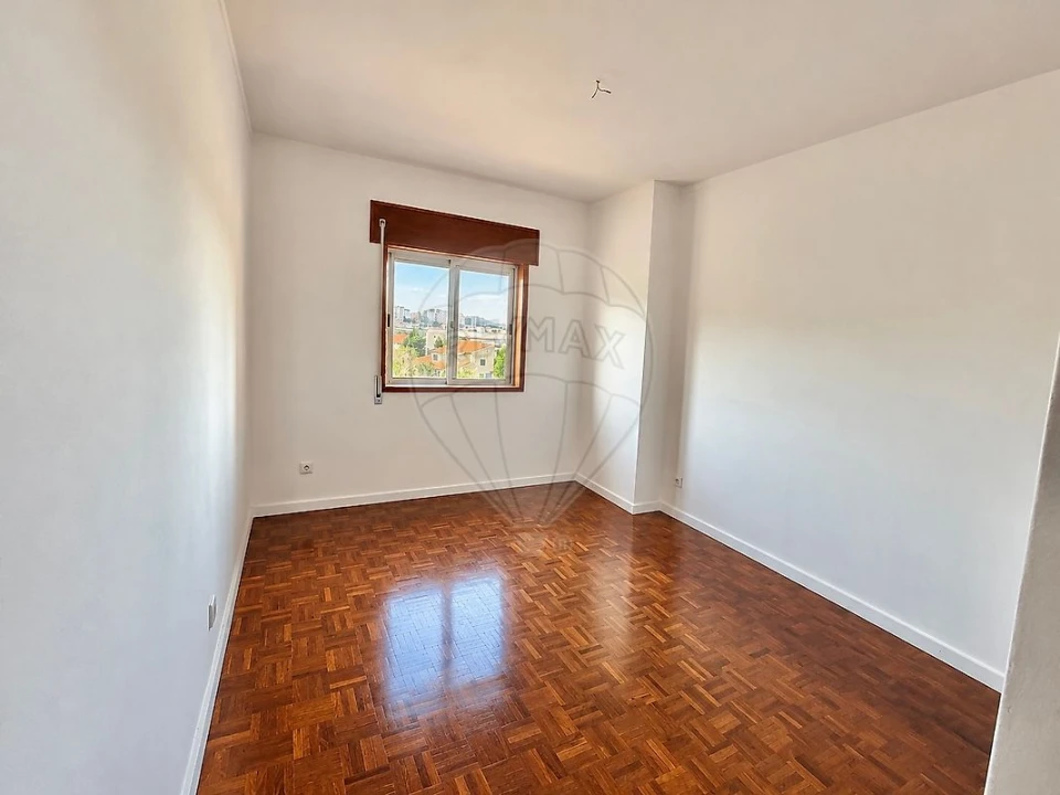 Apartamento T4 para Venda em Santa Marinha e São Pedro da Afurada Foto 25