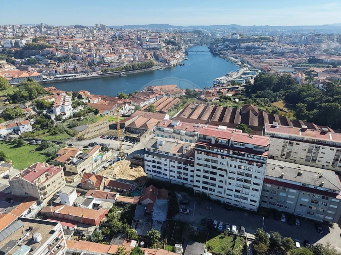 Apartamento T4 para Venda em Santa Marinha e São Pedro da Afurada Foto 32
