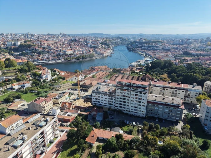 Apartamento T4 para Venda em Santa Marinha e São Pedro da Afurada Foto 31