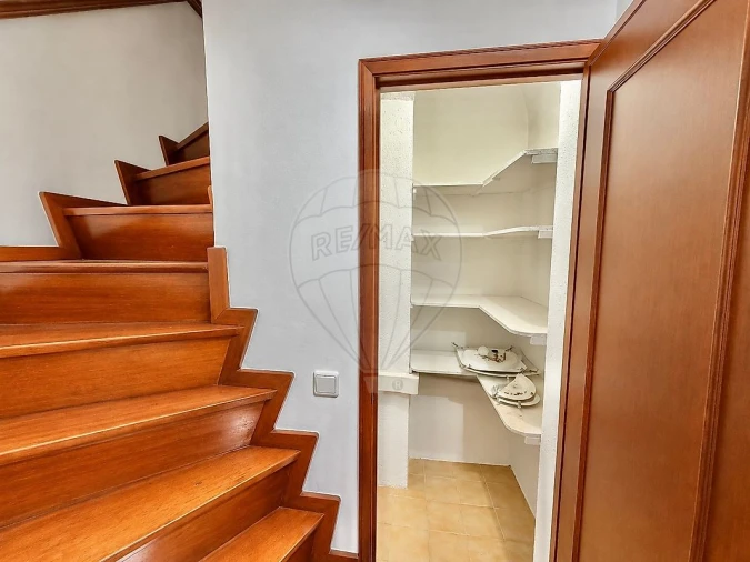Apartamento T4 para Venda em Santa Marinha e São Pedro da Afurada Foto 17