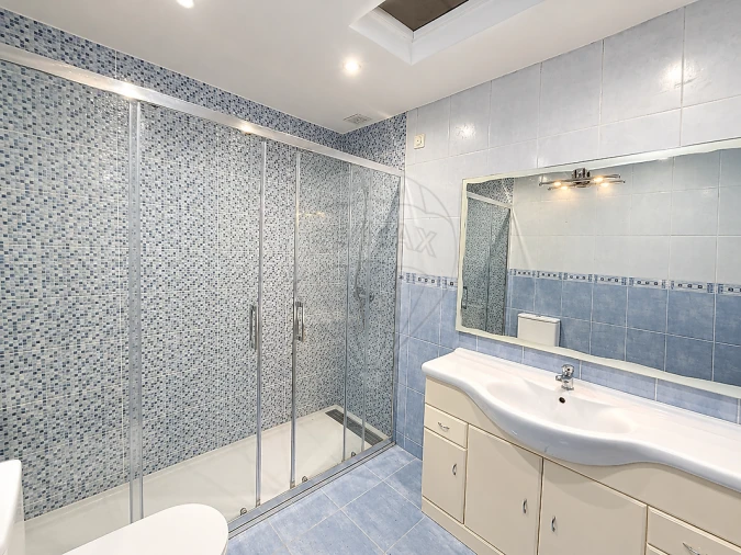 Apartamento T4 para Venda em Santa Marinha e São Pedro da Afurada Foto 26