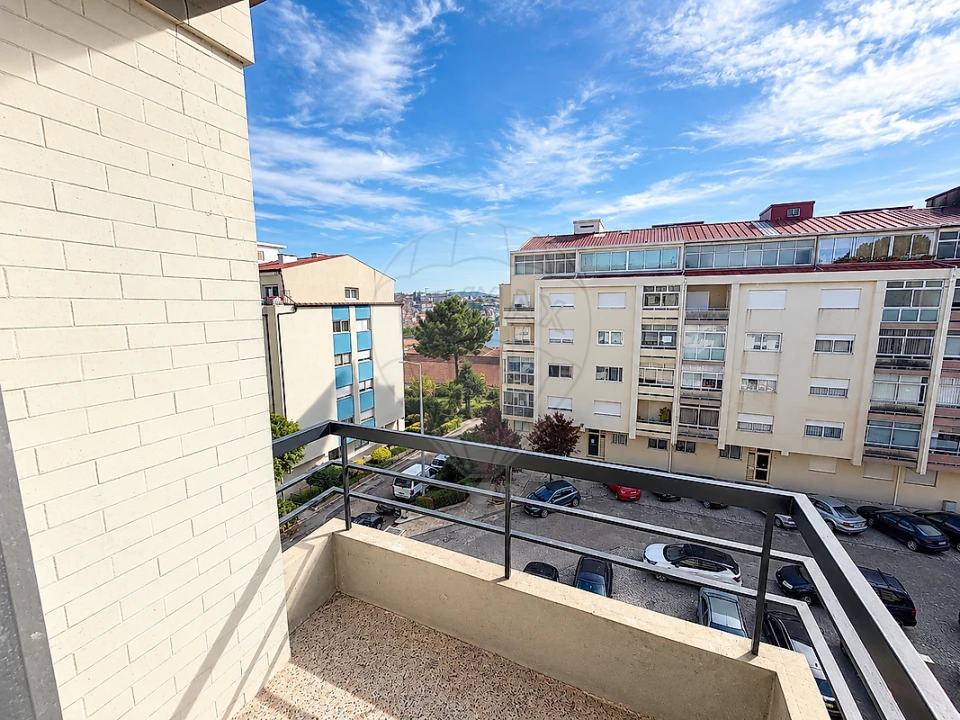 Apartamento T4 para Venda em Santa Marinha e São Pedro da Afurada Foto 12