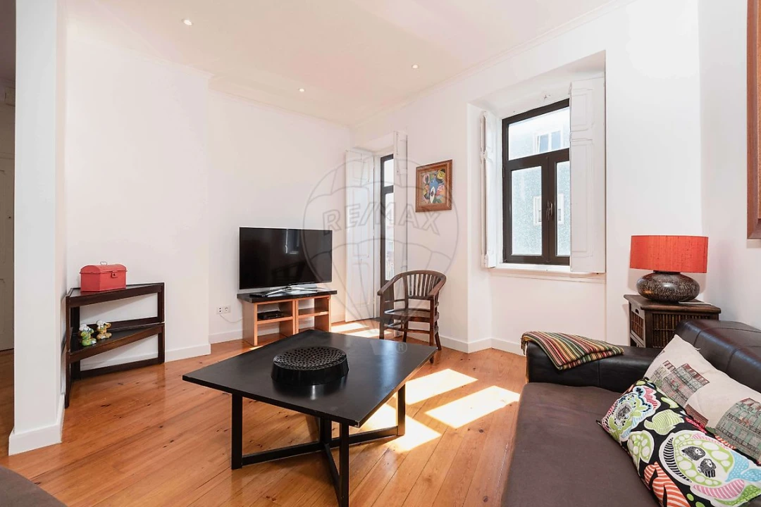 Apartamento T3 para Arrendamento em Algés, Linda-A-Velha e Cruz Quebrada-Dafundo Foto 24