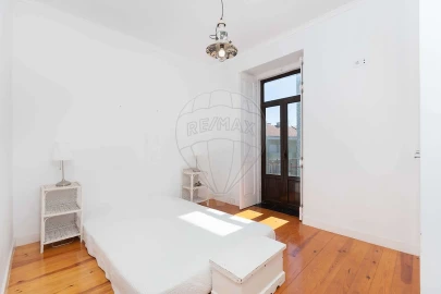 Apartamento T3 para Arrendamento em Algés, Linda-A-Velha e Cruz Quebrada-Dafundo