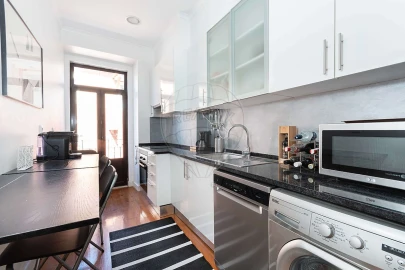 Apartamento T3 para Arrendamento em Algés, Linda-A-Velha e Cruz Quebrada-Dafundo