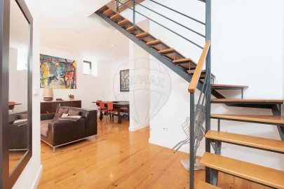 Apartamento T3 para Arrendamento em Algés, Linda-A-Velha e Cruz Quebrada-Dafundo