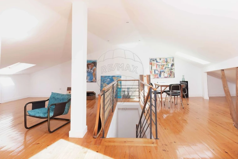 Apartamento T3 para Arrendamento em Algés, Linda-A-Velha e Cruz Quebrada-Dafundo Foto 19
