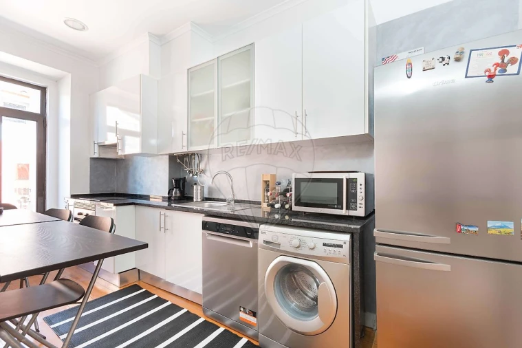 Apartamento T3 para Arrendamento em Algés, Linda-A-Velha e Cruz Quebrada-Dafundo Foto 11
