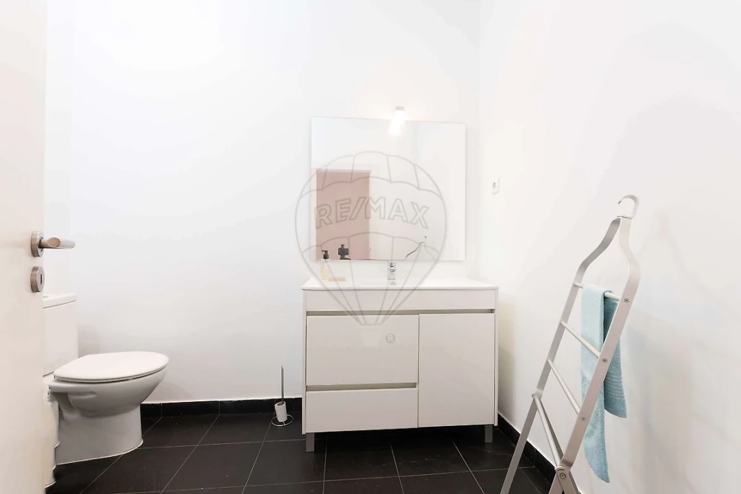 Apartamento T3 para Arrendamento em Algés, Linda-A-Velha e Cruz Quebrada-Dafundo Foto 8